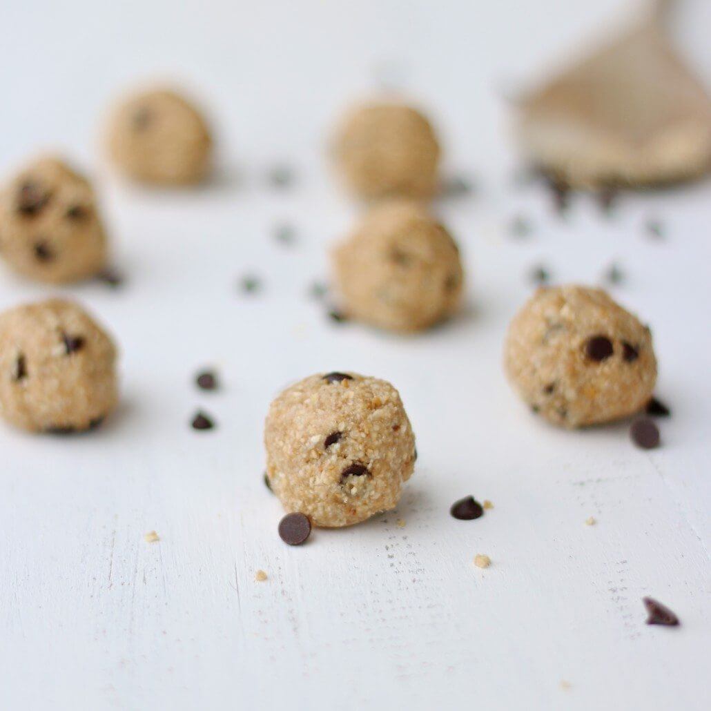 Easy & Healthy Cookie Dough Bites Super Sister Fitness